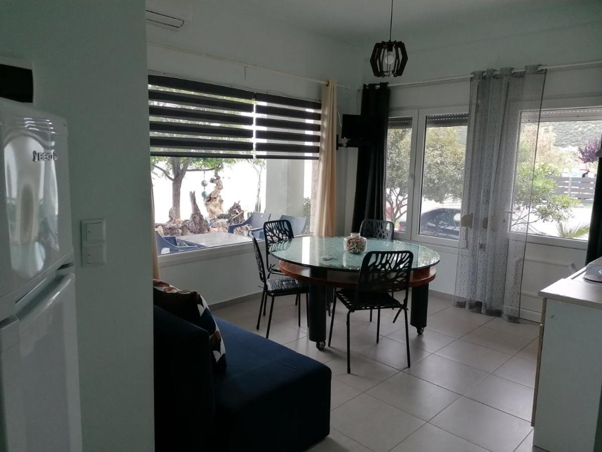 Step To The Sea Apartment Nea Karvali Exterior photo